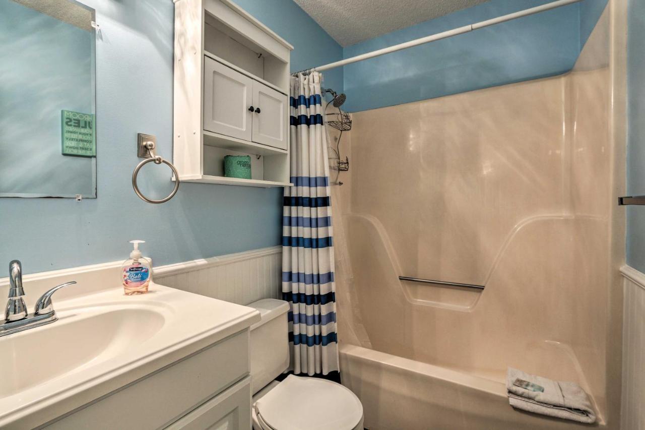 Colorful Hilton Head Condo With Beach And Pool Access! Pulau Hilton Head Luaran gambar